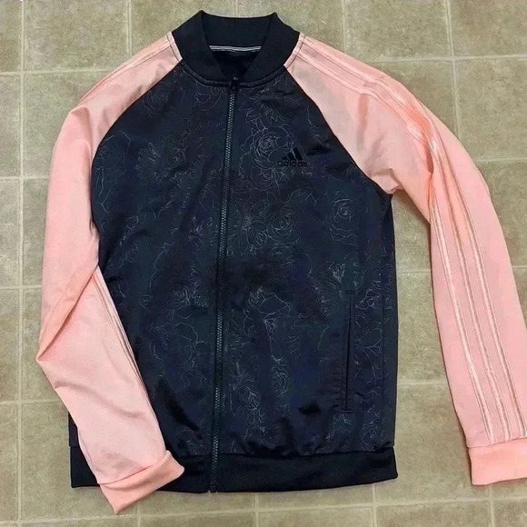 Adidas - Picture 1 of 3